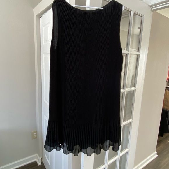 H&M Black Pleated Sleeveless Mini Dress - Size XL - NWOT - Picture 3 of 10